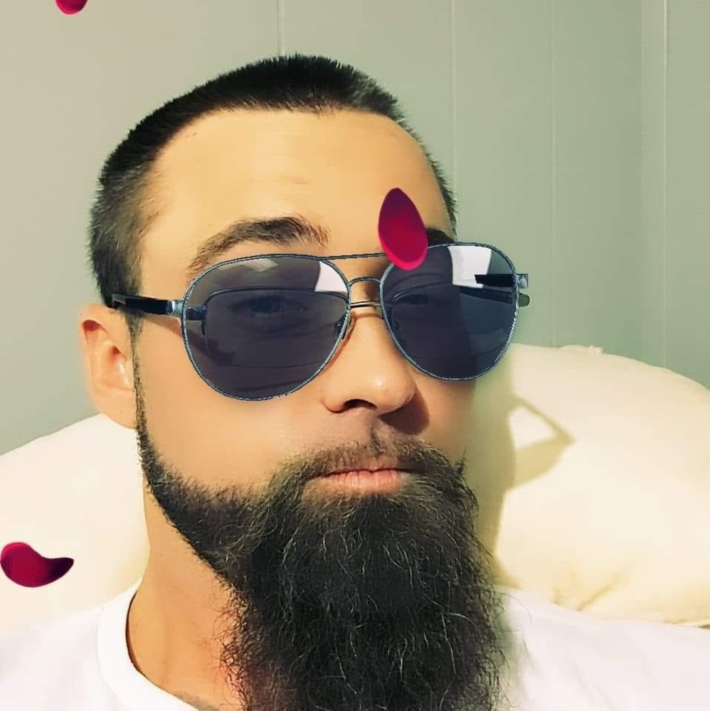 Meet your Posher, Quinton